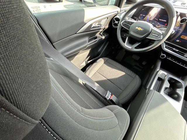 new 2025 Chevrolet Equinox EV car, priced at $27,635