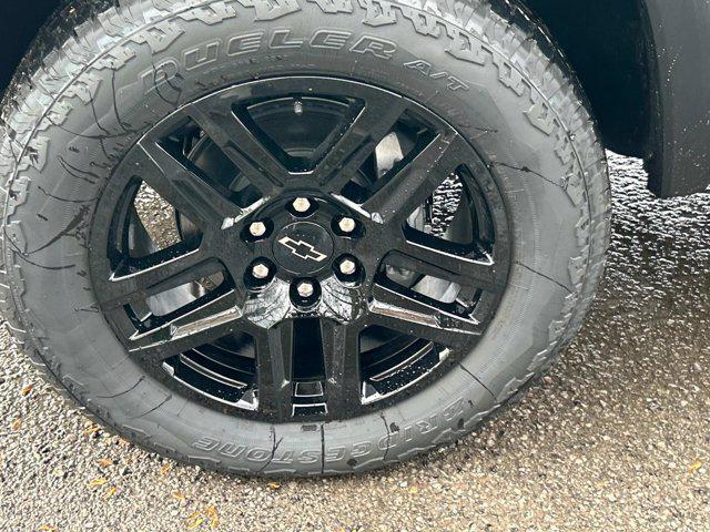 new 2025 Chevrolet Colorado car, priced at $45,740