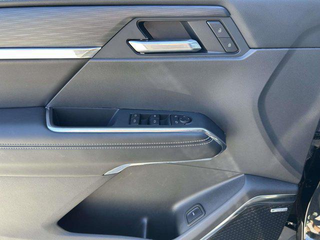 used 2025 GMC Acadia car, priced at $37,995