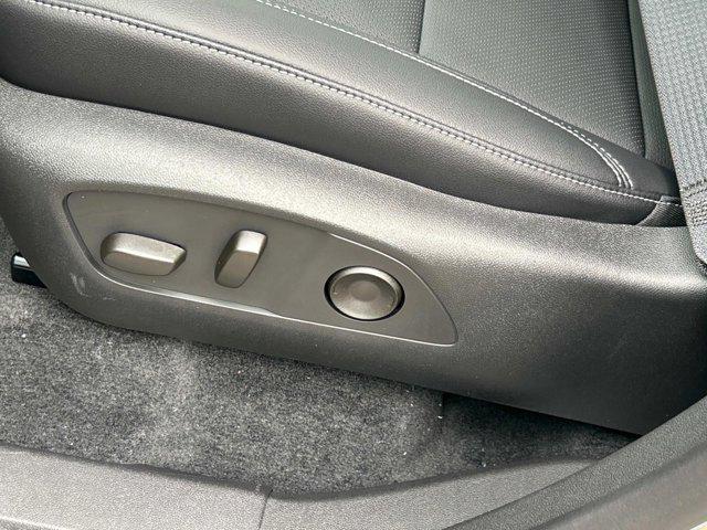 new 2025 Chevrolet Traverse car, priced at $42,690