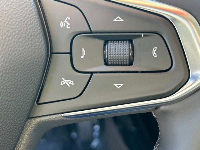 new 2025 Chevrolet Trax car
