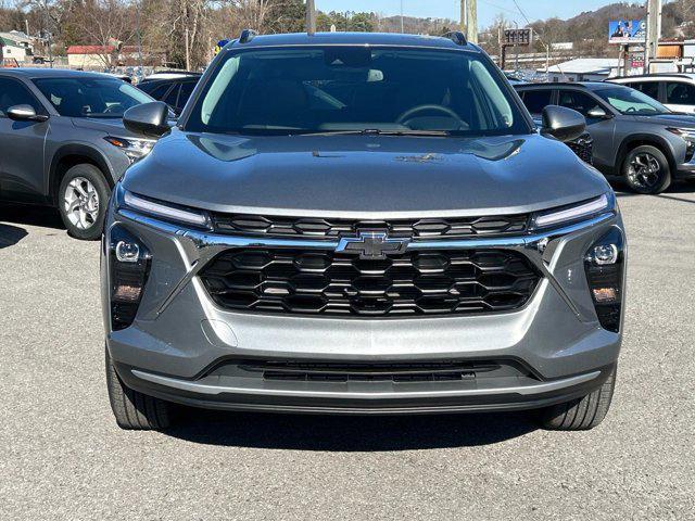 new 2025 Chevrolet Trax car