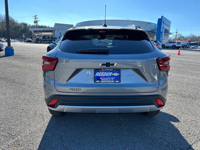 new 2025 Chevrolet Trax car