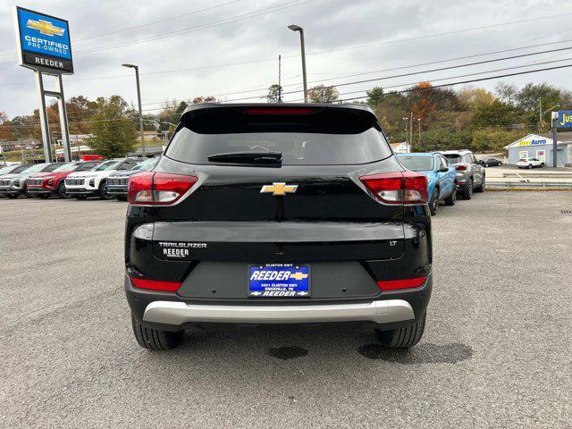 new 2025 Chevrolet TrailBlazer car, priced at $26,570