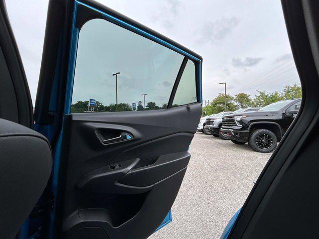 new 2025 Chevrolet Trax car, priced at $24,875