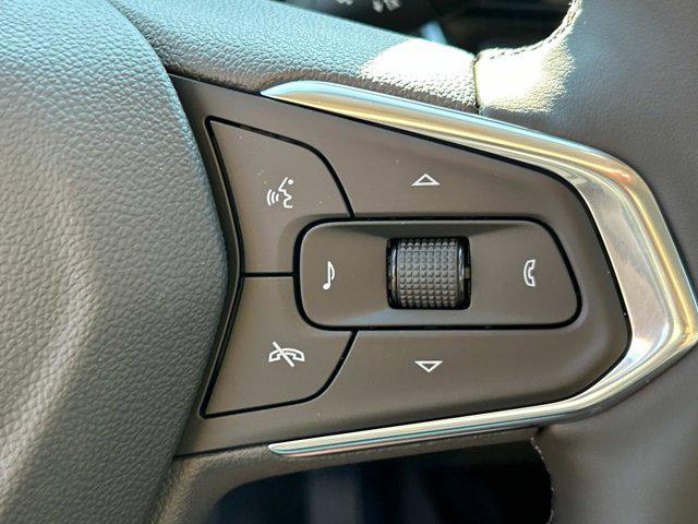 new 2025 Chevrolet Trax car, priced at $25,185