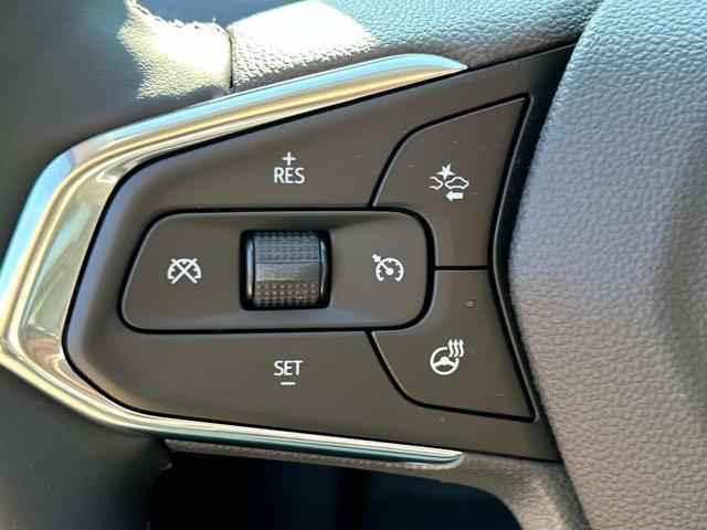 new 2025 Chevrolet Trax car, priced at $25,185