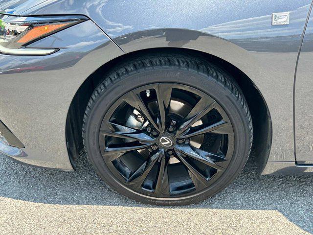 used 2022 Lexus ES 300h car, priced at $36,995
