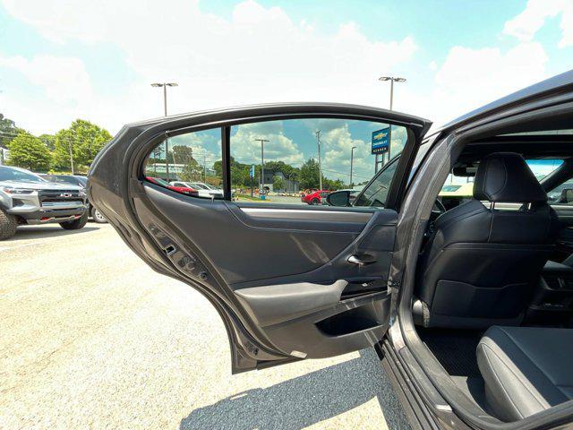 used 2022 Lexus ES 300h car, priced at $36,995