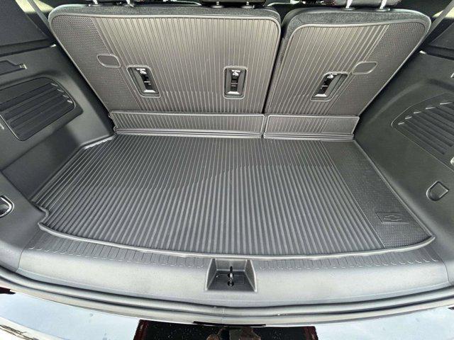 new 2026 Chevrolet Traverse car, priced at $60,210