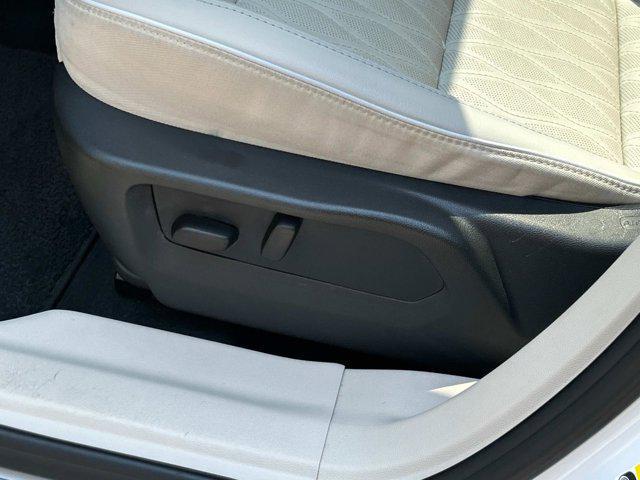 used 2023 Buick Envision car, priced at $32,995