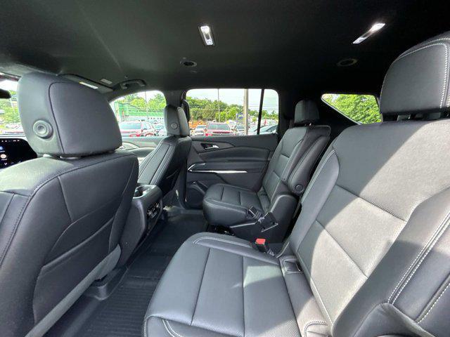 new 2025 Chevrolet Traverse car, priced at $45,290