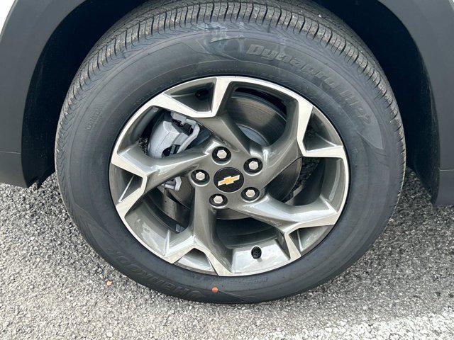 new 2025 Chevrolet Trax car