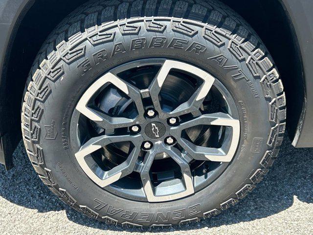 new 2025 Chevrolet Equinox car, priced at $41,705