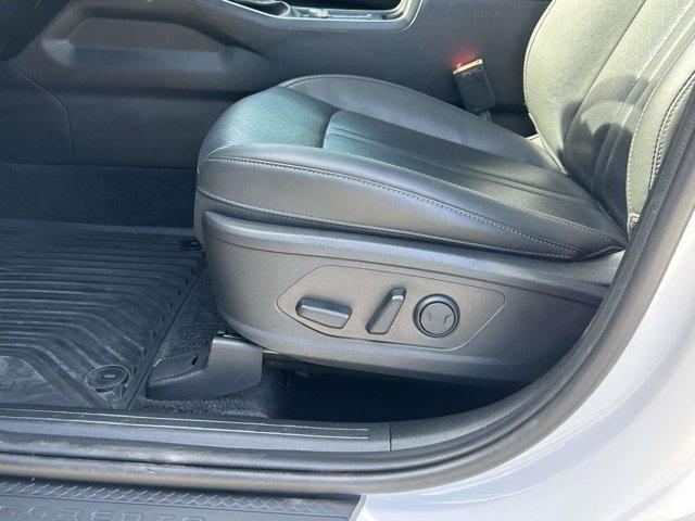 used 2023 Kia Sorento car, priced at $24,995