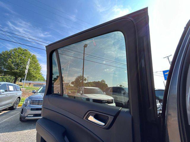 used 2019 GMC Yukon car, priced at $39,995