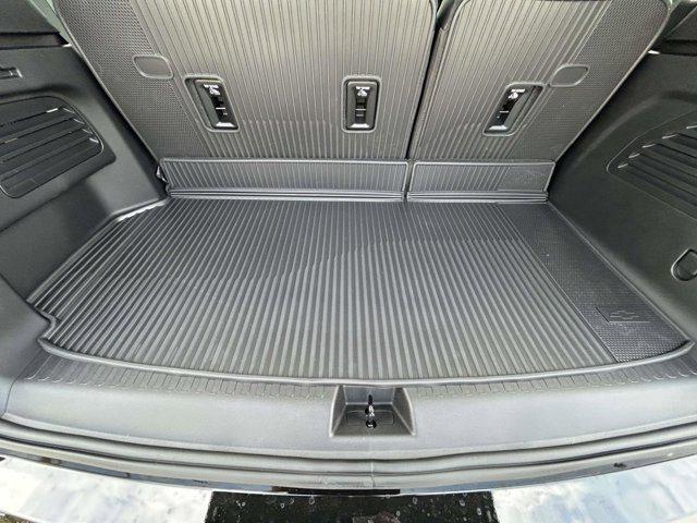 new 2026 Chevrolet Traverse car, priced at $59,215