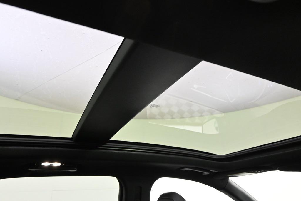 used 2024 Ford Edge car, priced at $27,498