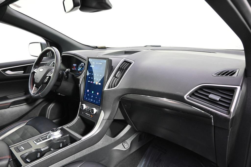 used 2024 Ford Edge car, priced at $27,498