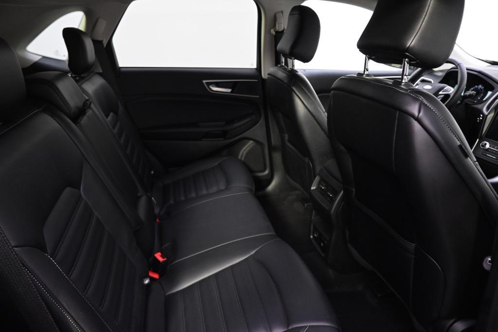 used 2022 Ford Edge car