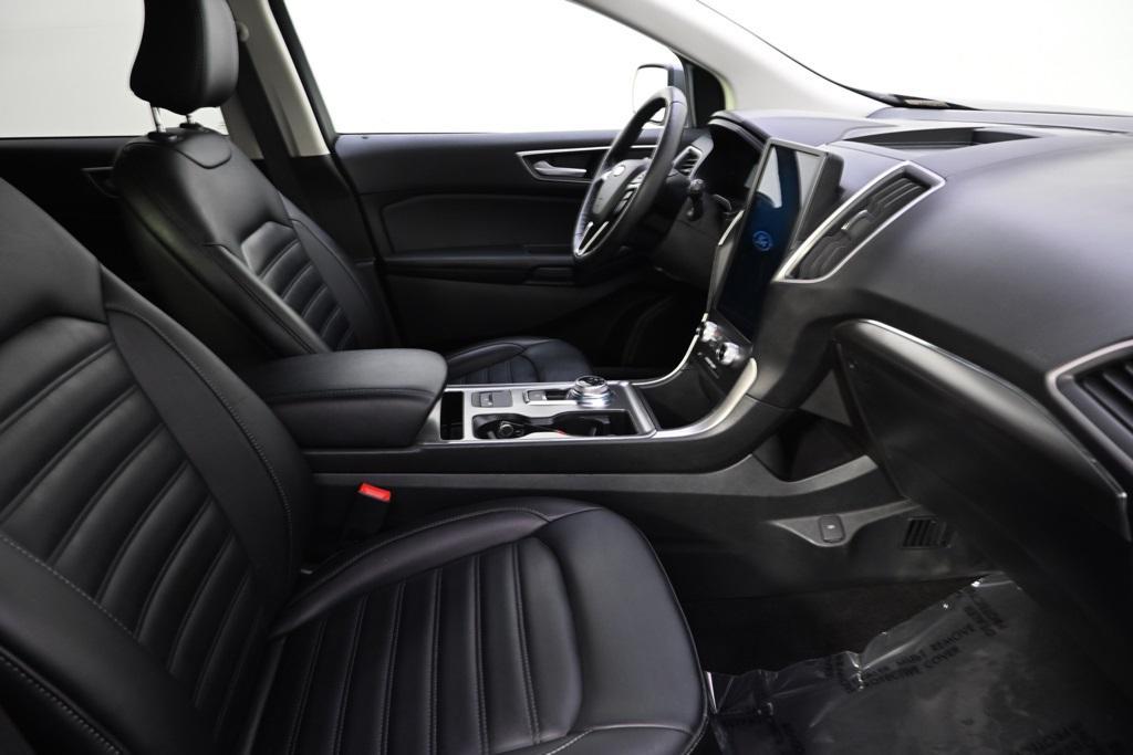 used 2022 Ford Edge car