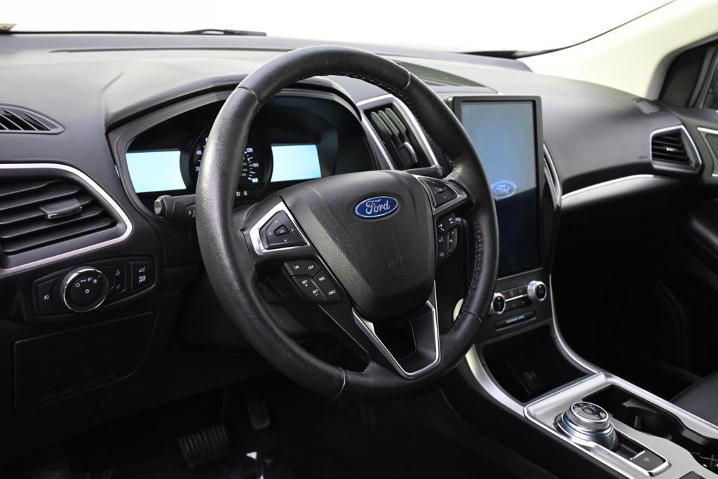 used 2022 Ford Edge car