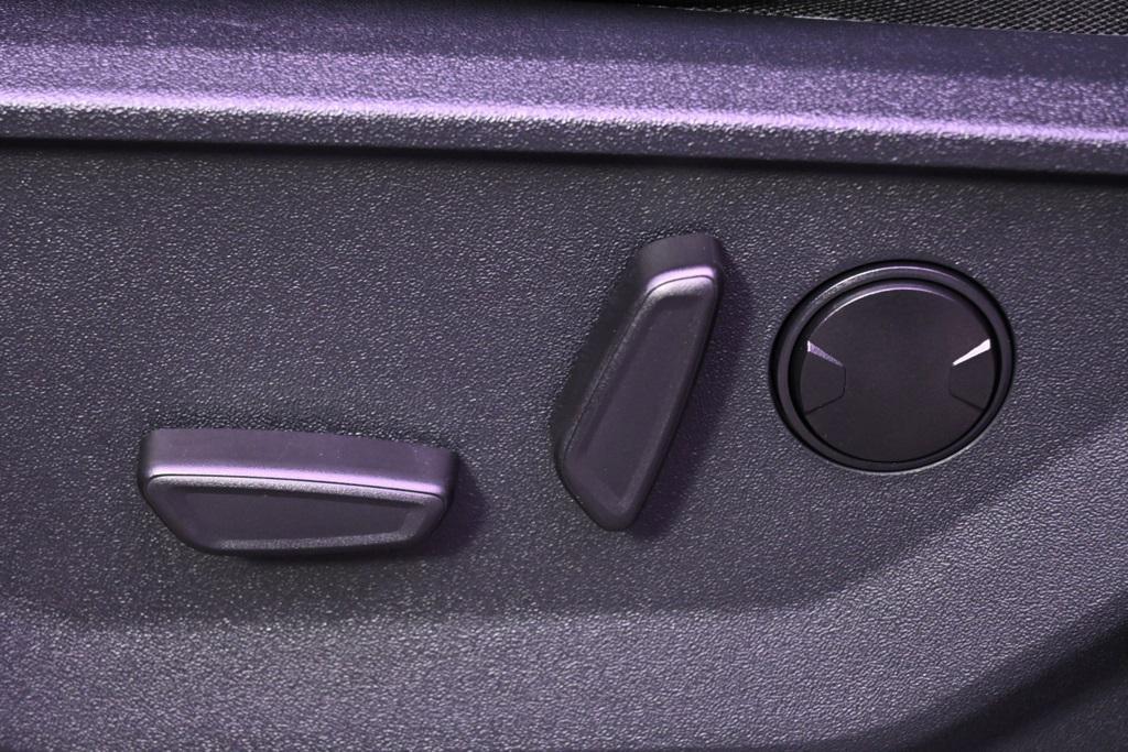 new 2025 Ford F-150 car, priced at $62,610