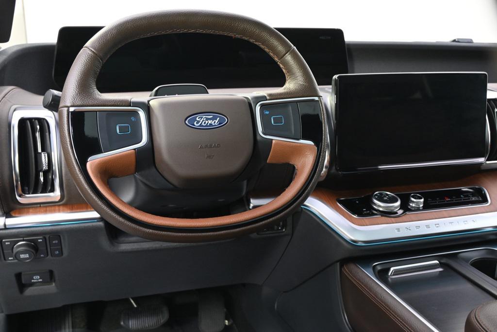 new 2025 Ford Expedition car, priced at $83,845