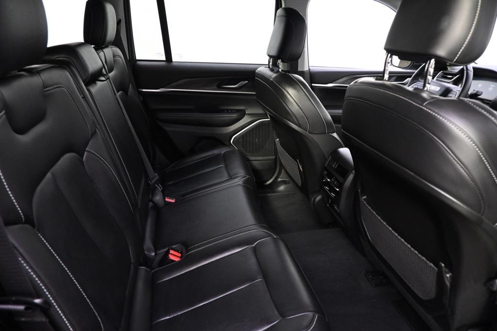 used 2022 Jeep Grand Cherokee car, priced at $29,798