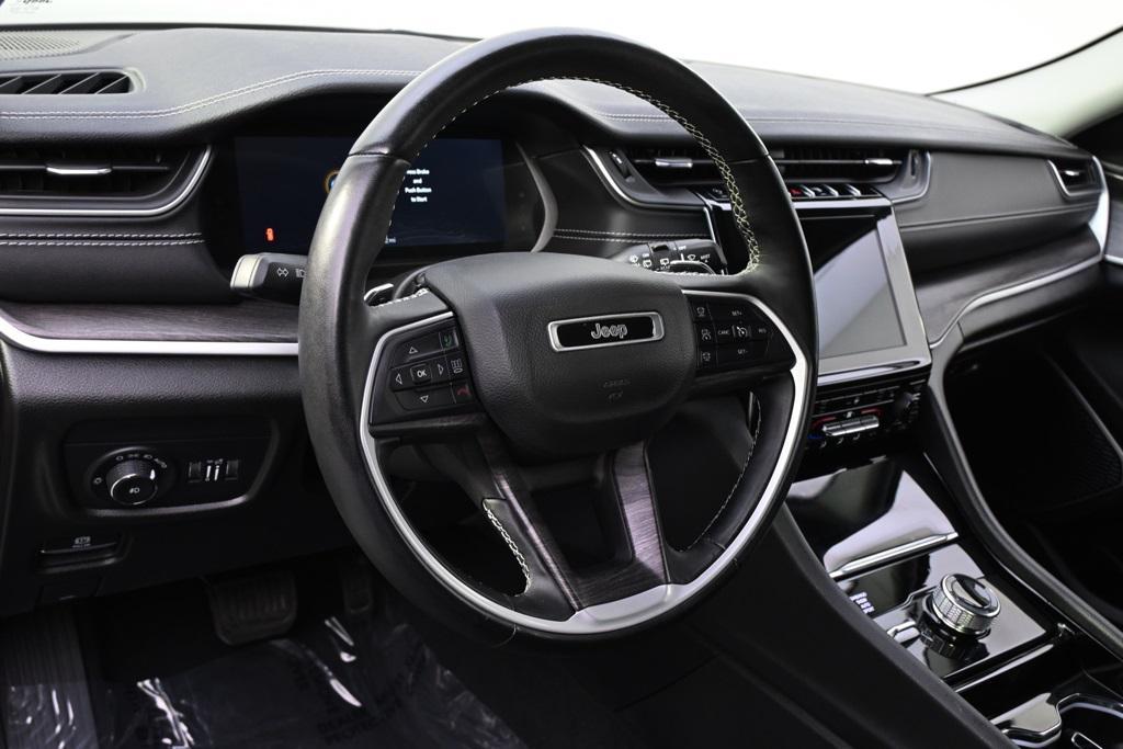 used 2022 Jeep Grand Cherokee car, priced at $29,798