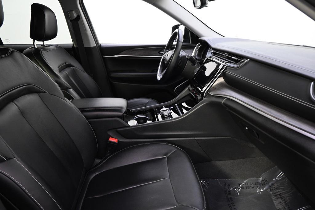 used 2022 Jeep Grand Cherokee car, priced at $29,798