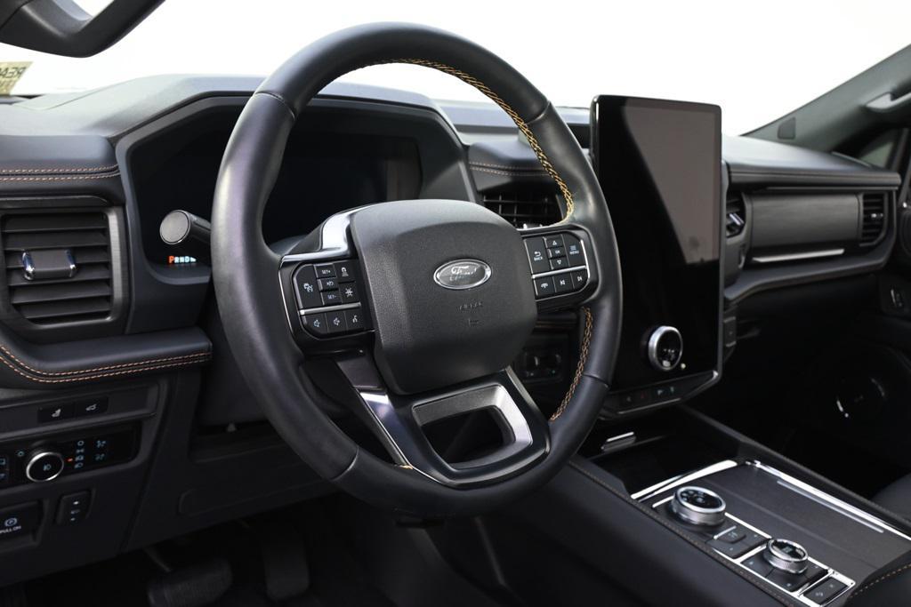 used 2024 Ford Expedition car, priced at $66,989
