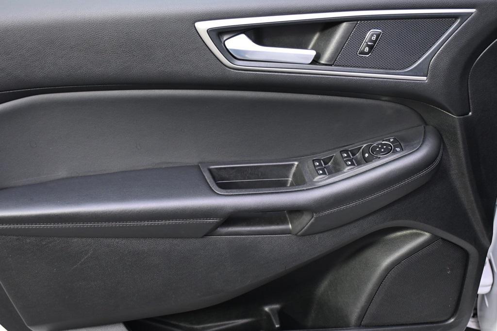 used 2024 Ford Edge car, priced at $21,998