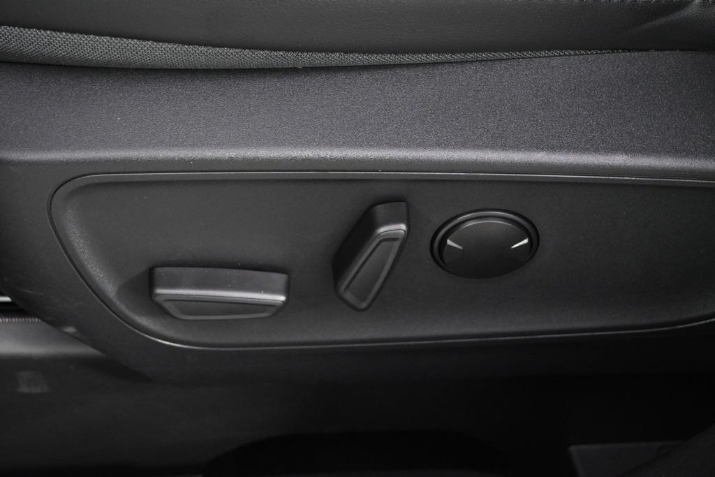 new 2025 Ford Escape car, priced at $30,452