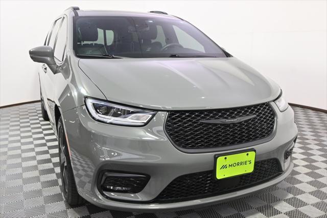used 2021 Chrysler Pacifica car, priced at $32,165
