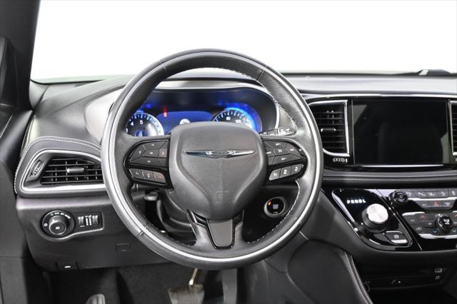 used 2021 Chrysler Pacifica car, priced at $32,165
