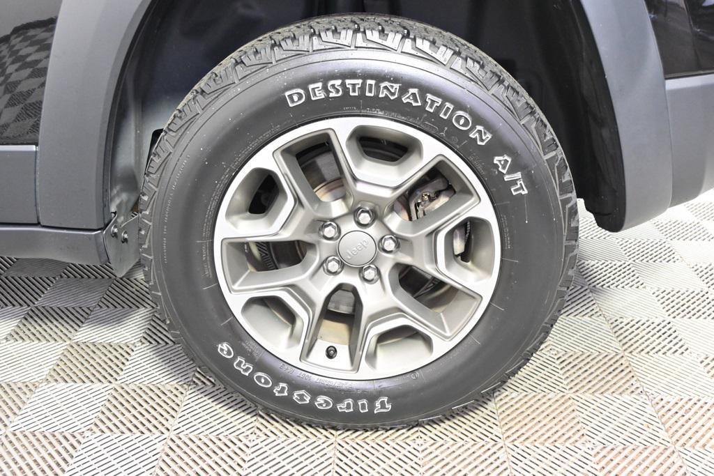 used 2020 Jeep Cherokee car, priced at $20,498