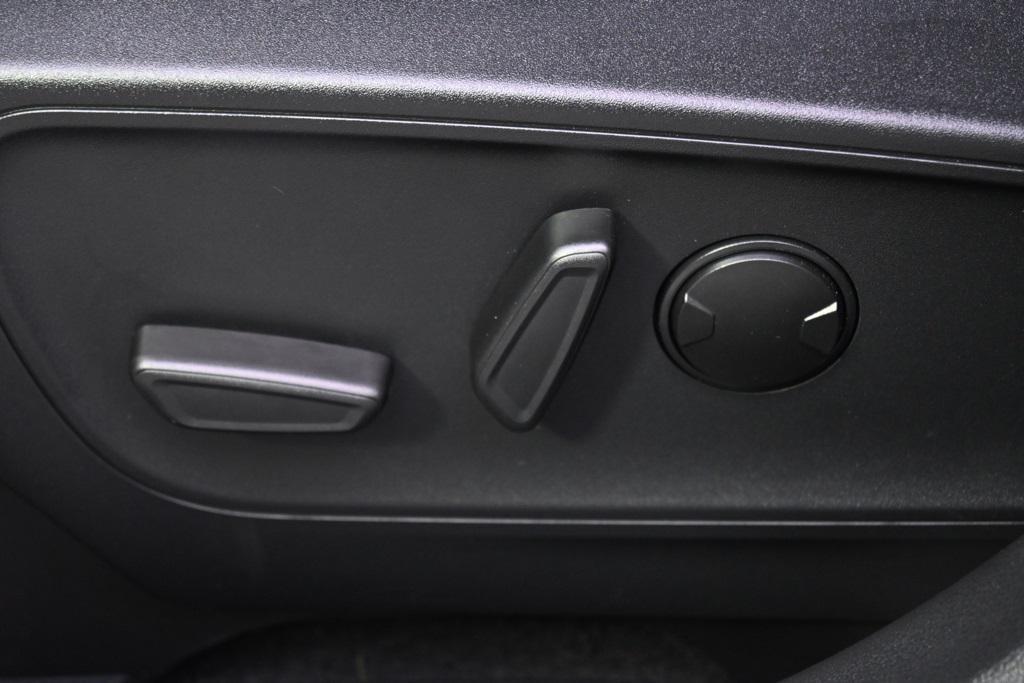 new 2025 Ford Escape PHEV car, priced at $33,376