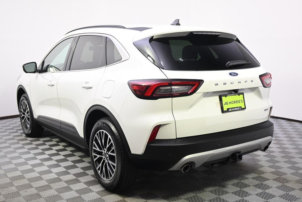 new 2025 Ford Escape PHEV car, priced at $33,376