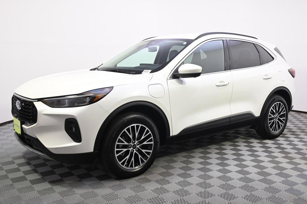 new 2025 Ford Escape PHEV car, priced at $33,376