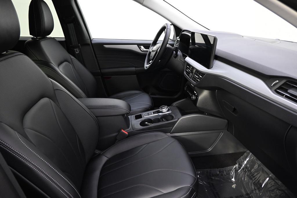 new 2025 Ford Escape PHEV car, priced at $33,376