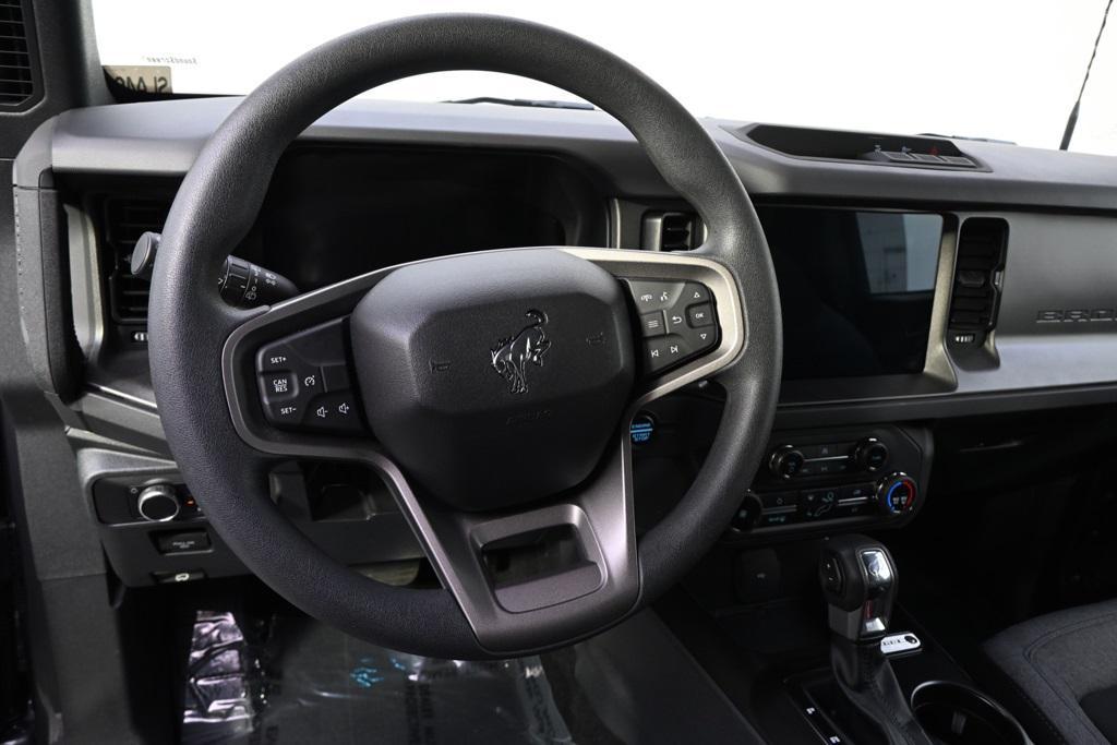 new 2025 Ford Bronco car, priced at $34,510