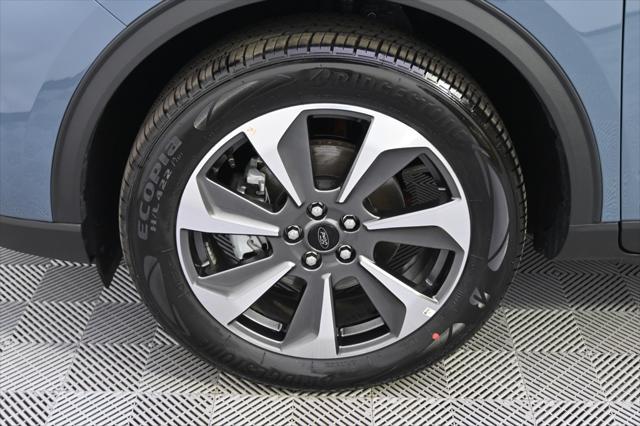 new 2025 Ford Escape car, priced at $39,885