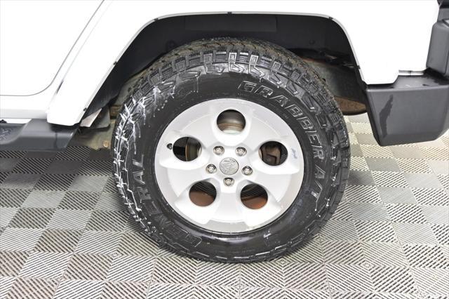 used 2015 Jeep Wrangler Unlimited car, priced at $18,498