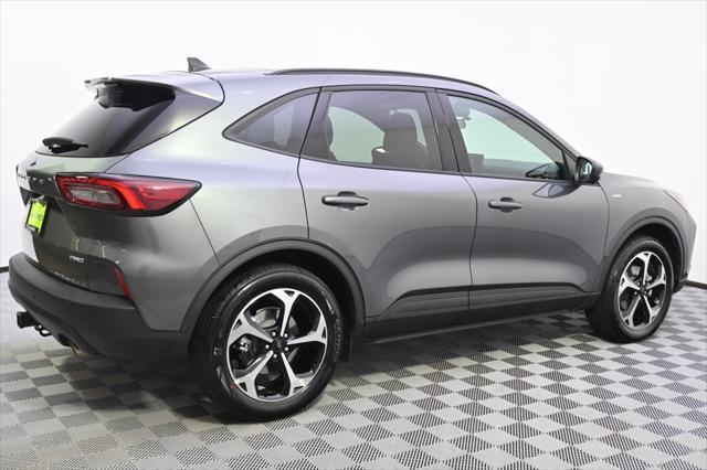 new 2025 Ford Escape car, priced at $35,998