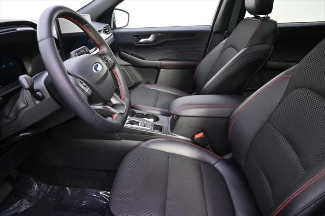 new 2025 Ford Escape car, priced at $35,998