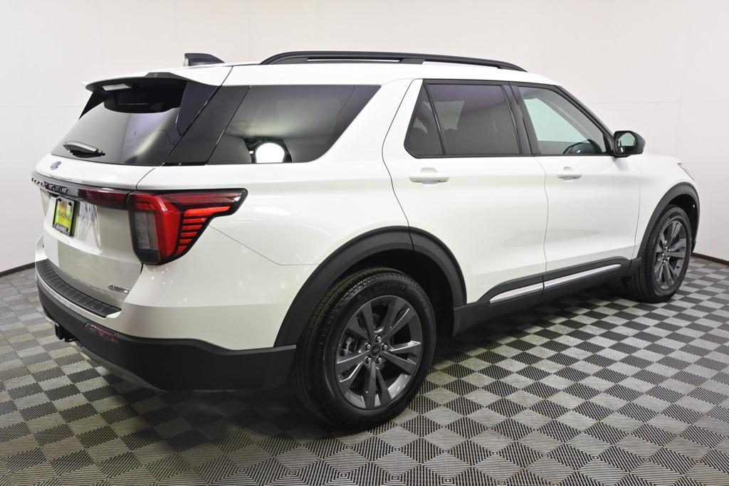 new 2025 Ford Explorer car, priced at $48,122