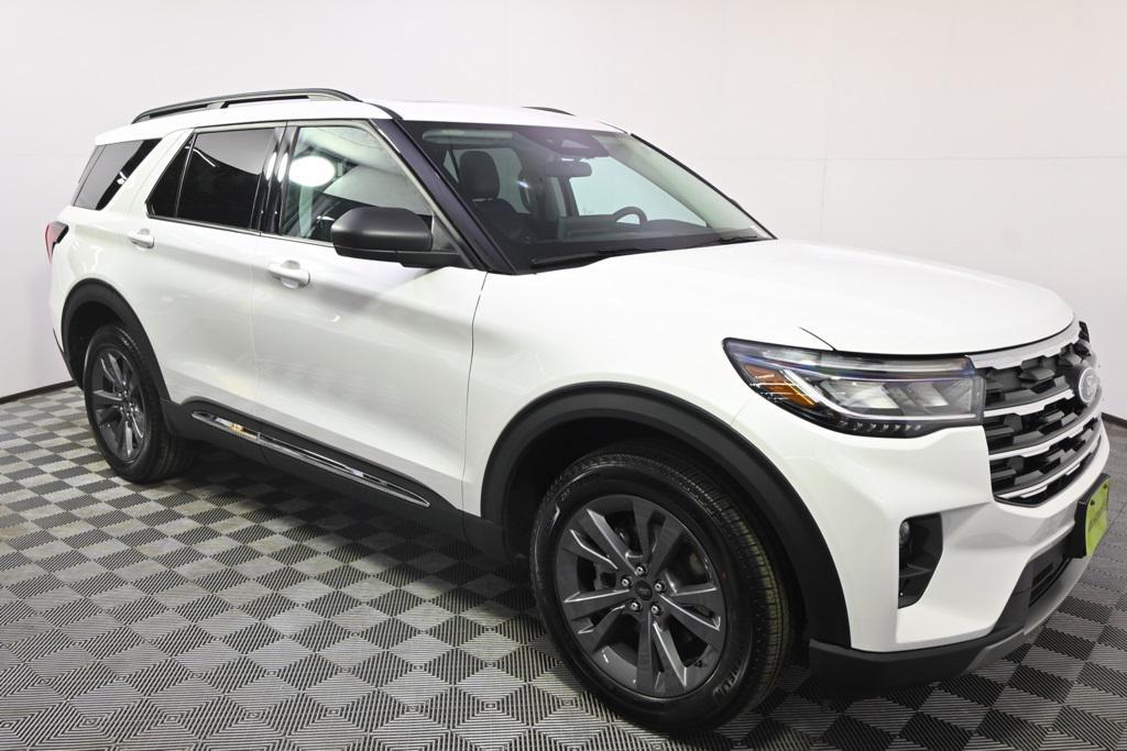new 2025 Ford Explorer car, priced at $48,122