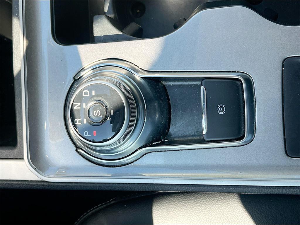 used 2024 Ford Edge car, priced at $20,998