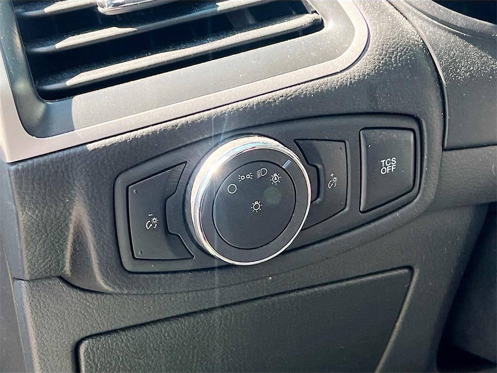 used 2024 Ford Edge car, priced at $20,998